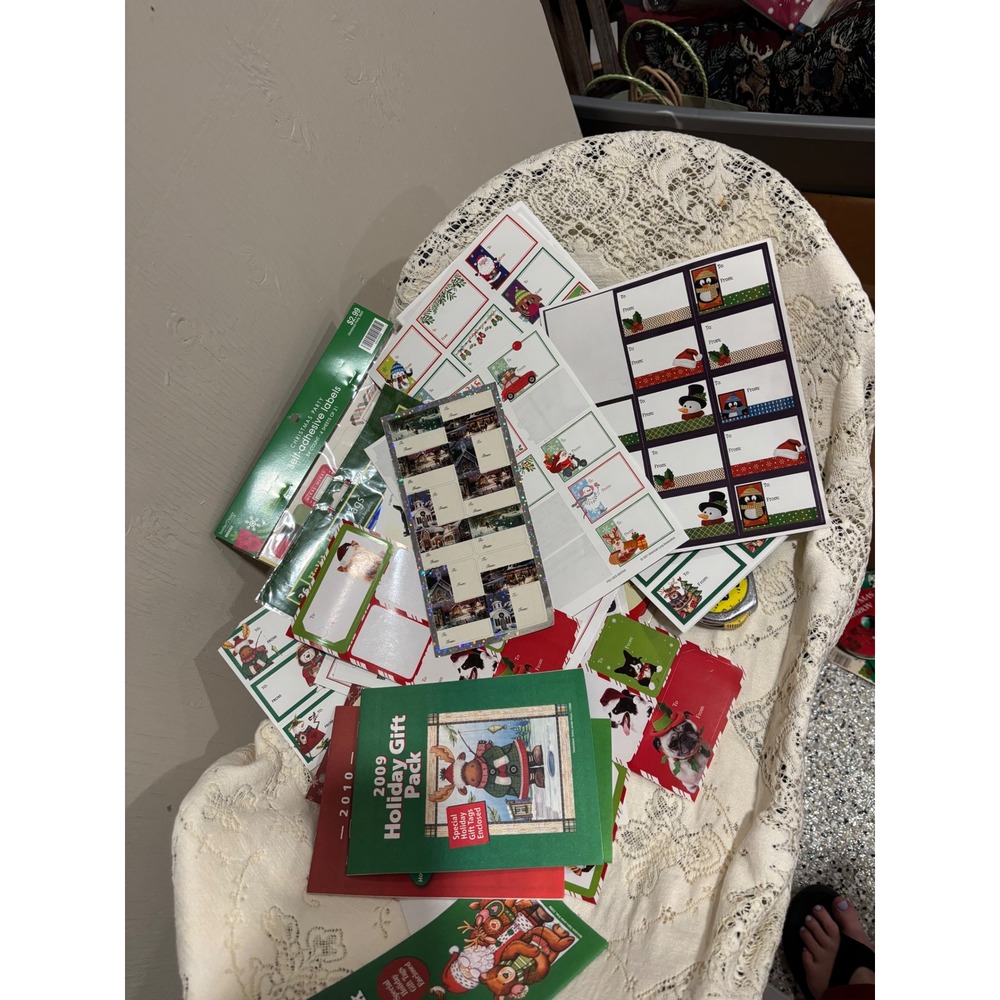 Vintage & Modern Christmas Holiday Gift Tags Adhesive Labels Lot Assorted